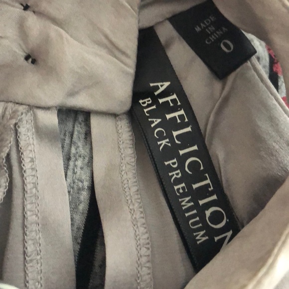 Affliction silk sexy top - Picture 4 of 6